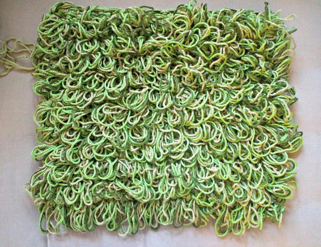картинка вяжем коврик в виде травы своими руками